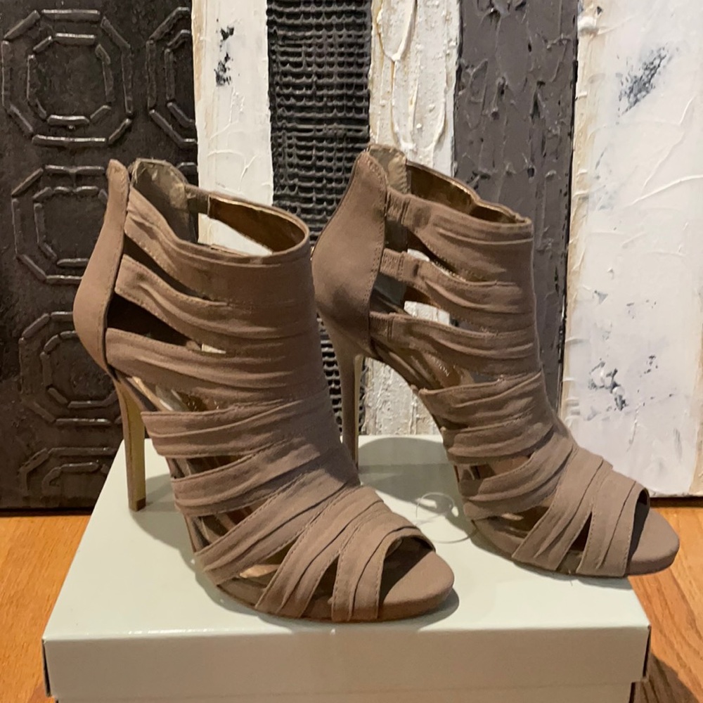Beige chiffon bcbg strappy heels